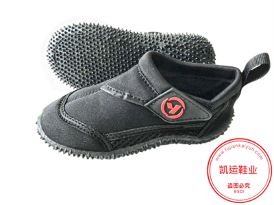 探索時尚與舒適的交匯點 專業鞋業產品中心